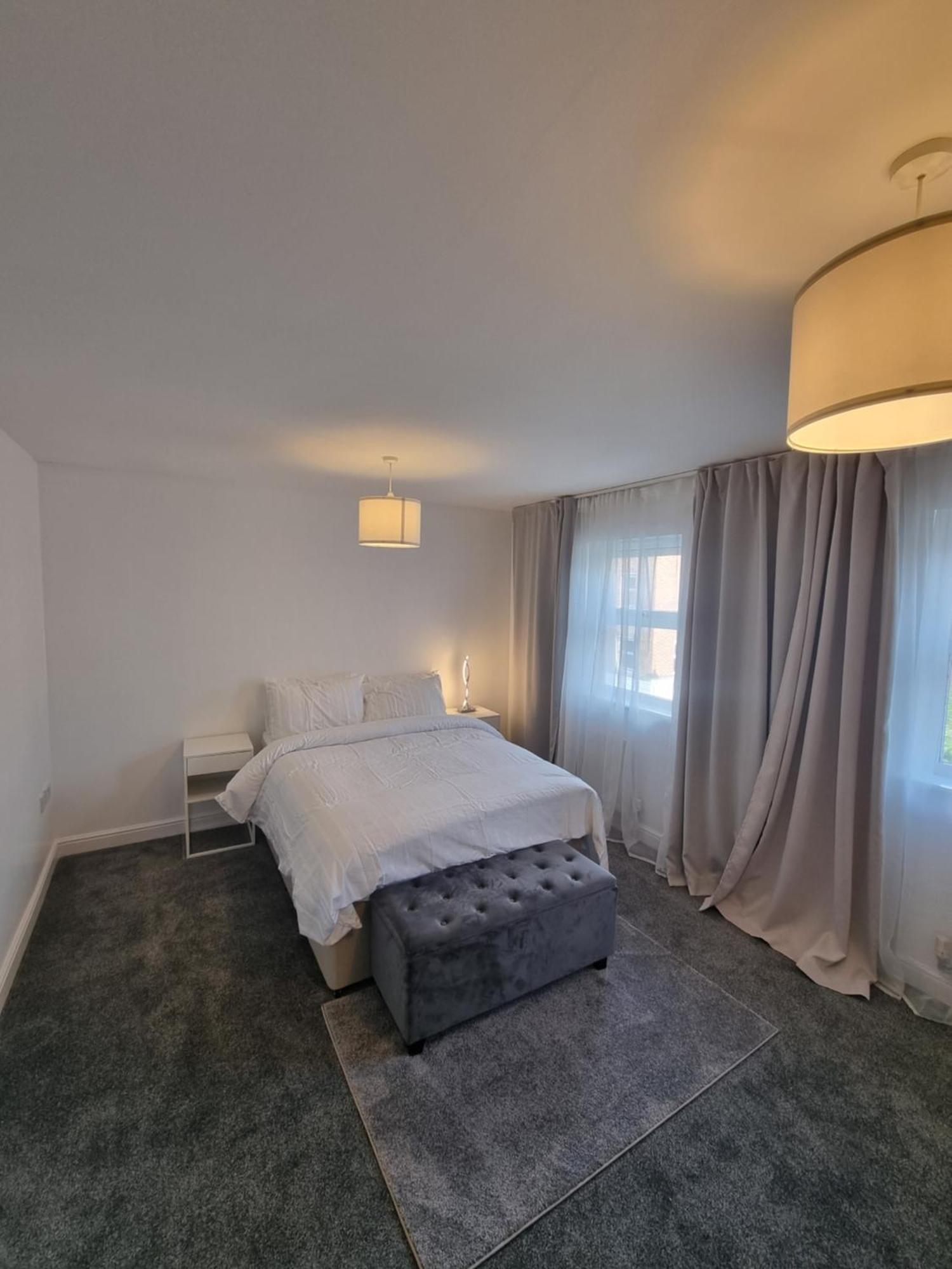 Amethyst Drive Apartment Ситингбърн Екстериор снимка