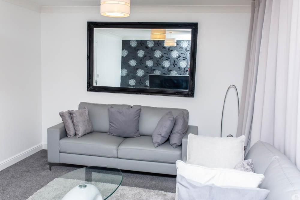 Amethyst Drive Apartment Ситингбърн Екстериор снимка